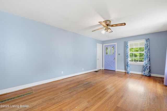 1125 Berry Blvd, Louisville, KY 40215
