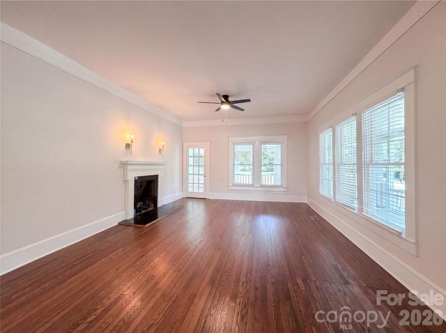329 W Mclelland Avenue, Mooresville, NC 28115