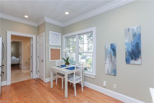 822 W Ocean View AVE, Norfolk, VA 23503