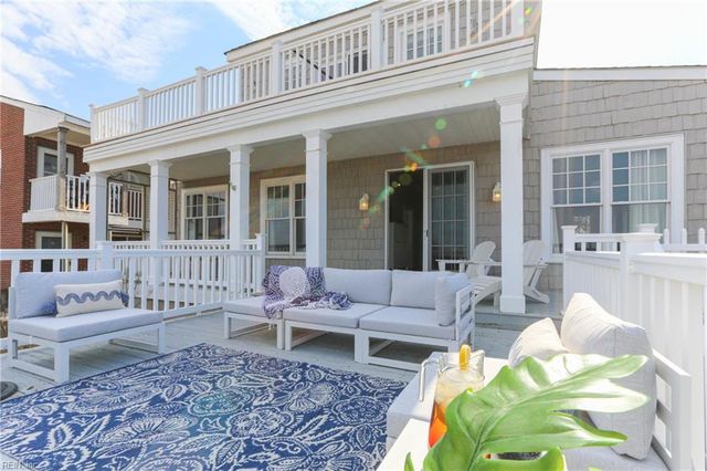 822 W Ocean View AVE, Norfolk, VA 23503