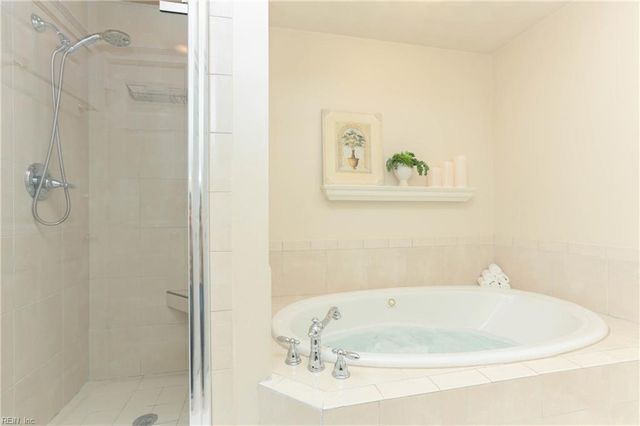 822 W Ocean View AVE, Norfolk, VA 23503