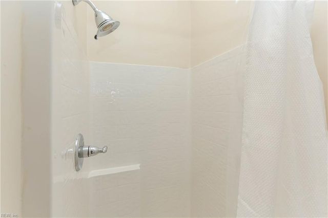 822 W Ocean View AVE, Norfolk, VA 23503