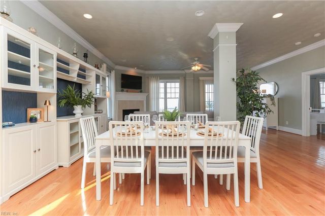 822 W Ocean View AVE, Norfolk, VA 23503