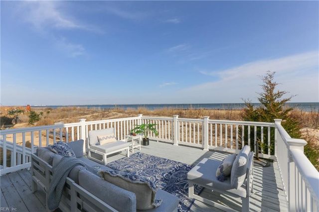 822 W Ocean View AVE, Norfolk, VA 23503