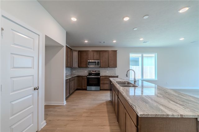 2518 Maskavich Court, Bryan, TX 77807