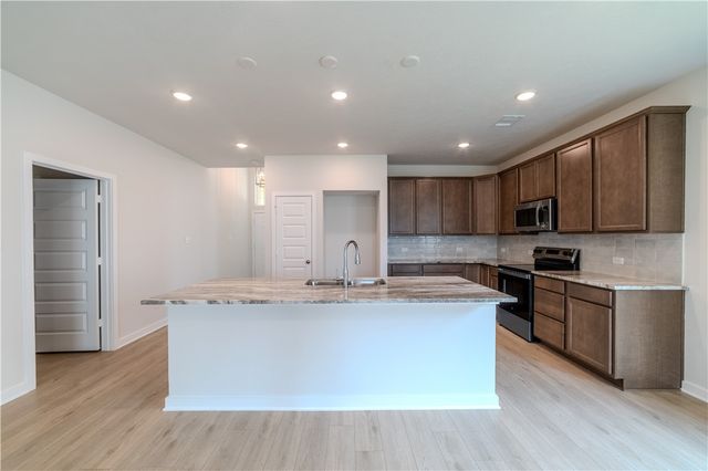 2518 Maskavich Court, Bryan, TX 77807
