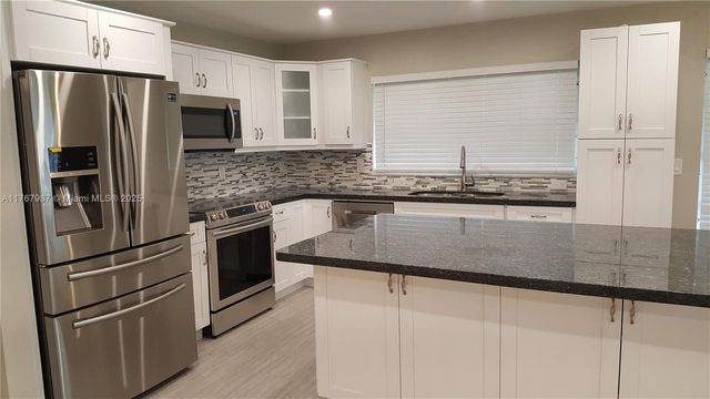 1020 NW 88th Ave D100, Plantation, FL 33322