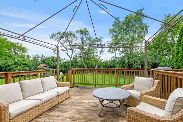 6921 W McCampbell Drive, Monee, IL 60449