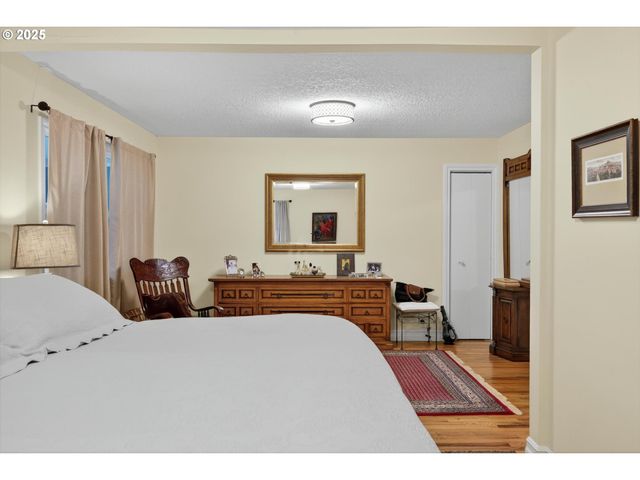 675 10TH St, Lake Oswego, OR 97034