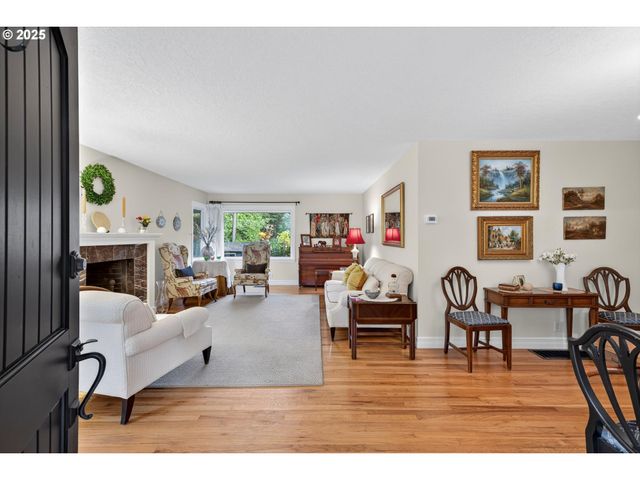 675 10TH St, Lake Oswego, OR 97034