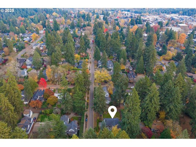 675 10TH St, Lake Oswego, OR 97034