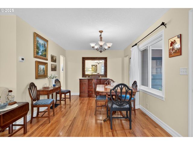 675 10TH St, Lake Oswego, OR 97034