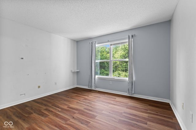 10427 Apple Creek Drive, Indianapolis, IN 46235