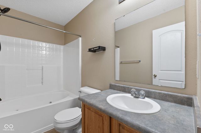 10427 Apple Creek Drive, Indianapolis, IN 46235