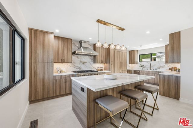 3465 Valley Meadow Road, Sherman Oaks, CA 91403