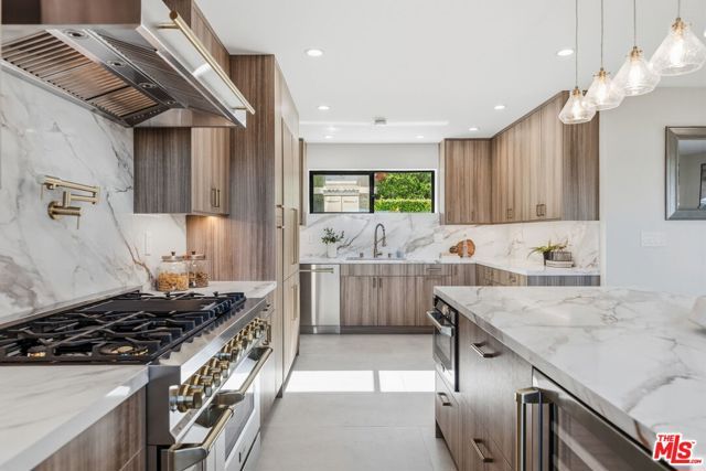 3465 Valley Meadow Road, Sherman Oaks, CA 91403