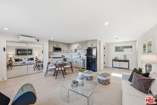 3465 Valley Meadow Road, Sherman Oaks, CA 91403