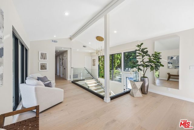 3465 Valley Meadow Road, Sherman Oaks, CA 91403