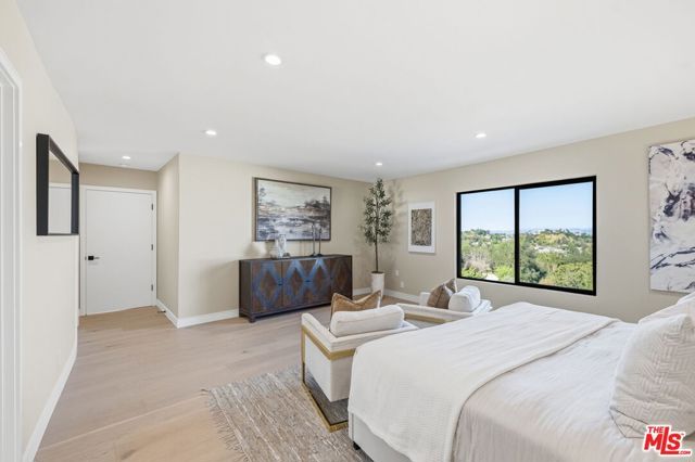 3465 Valley Meadow Road, Sherman Oaks, CA 91403