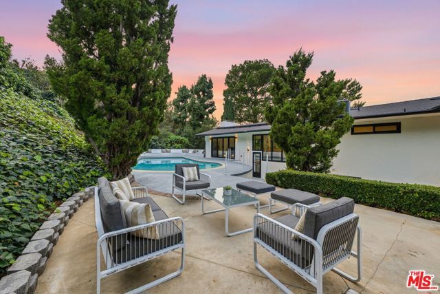 3465 Valley Meadow Road, Sherman Oaks, CA 91403