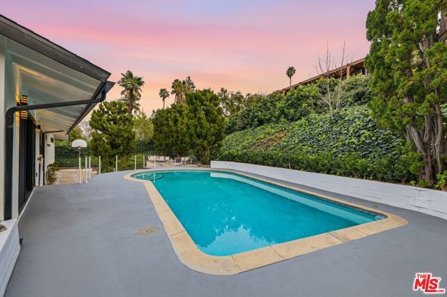 3465 Valley Meadow Road, Sherman Oaks, CA 91403