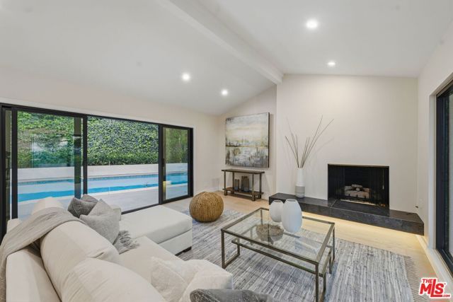 3465 Valley Meadow Road, Sherman Oaks, CA 91403