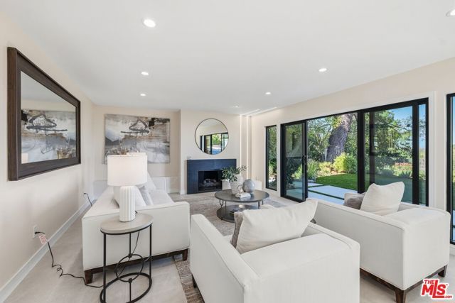 3465 Valley Meadow Road, Sherman Oaks, CA 91403