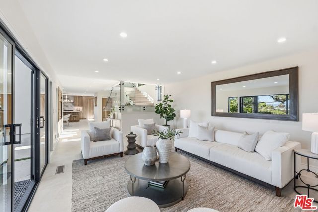 3465 Valley Meadow Road, Sherman Oaks, CA 91403