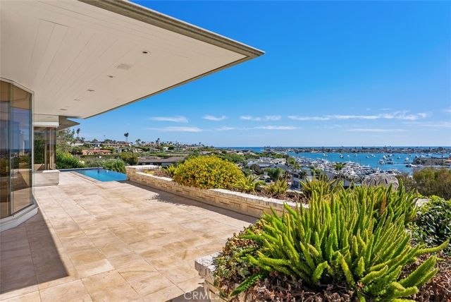 1535 Dolphin Terrace, Corona Del Mar, CA 92625