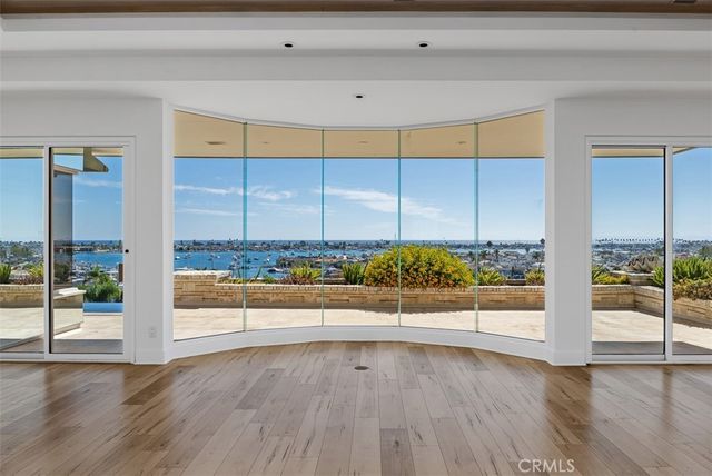 1535 Dolphin Terrace, Corona Del Mar, CA 92625