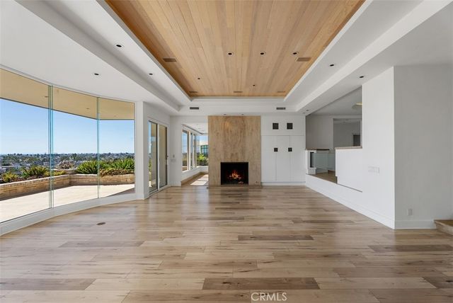 1535 Dolphin Terrace, Corona Del Mar, CA 92625