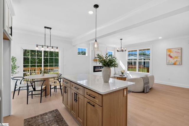 109 Weaver Line Lane, Inman, SC 29349