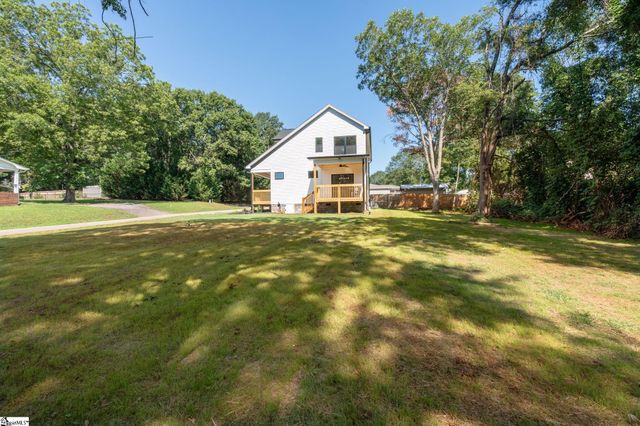 109 Weaver Line Lane, Inman, SC 29349