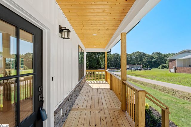 109 Weaver Line Lane, Inman, SC 29349