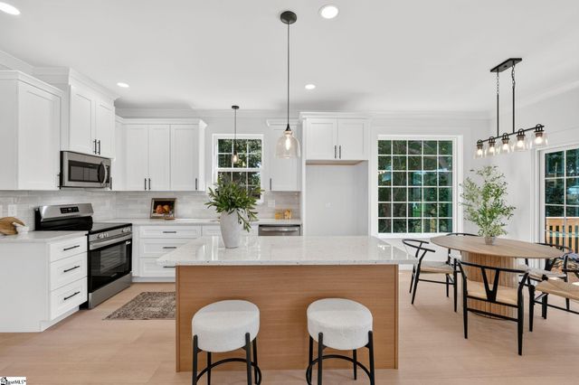 109 Weaver Line Lane, Inman, SC 29349