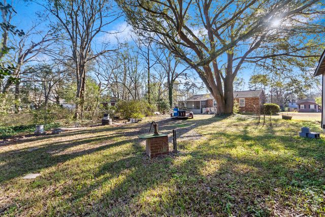 2736 Star Drive, North Charleston, SC 29406