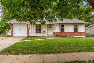 2427 Pheasant Run Drive, Maryland Heights, MO 63043