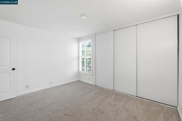 2890 Treat Blvd 5, Concord, CA 94518