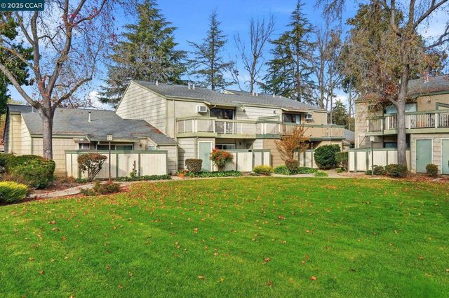 2890 Treat Blvd 5, Concord, CA 94518