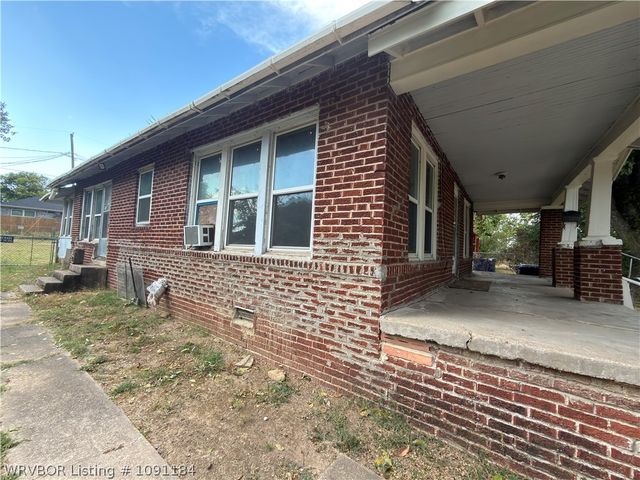 1716 N J Street, Fort Smith, AR 72901