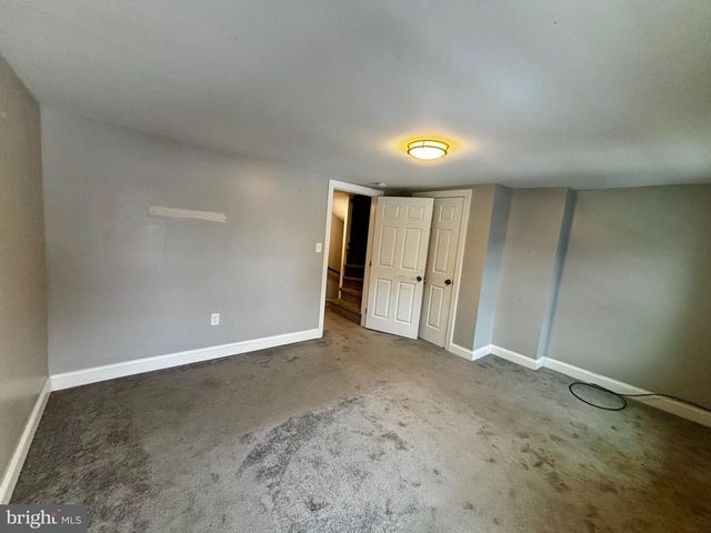 4 3RD ST, Brookhaven, PA 19015