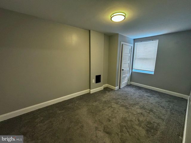 4 3RD ST, Brookhaven, PA 19015