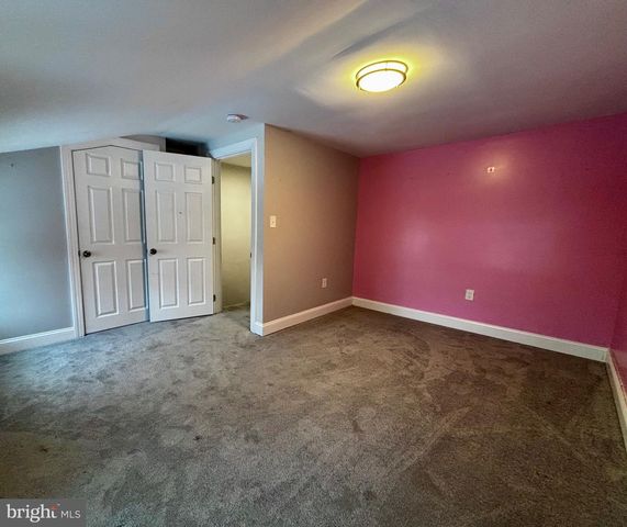 4 3RD ST, Brookhaven, PA 19015