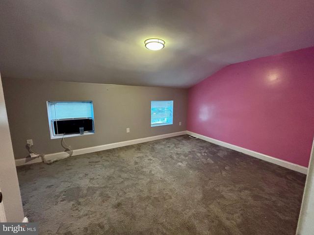 4 3RD ST, Brookhaven, PA 19015