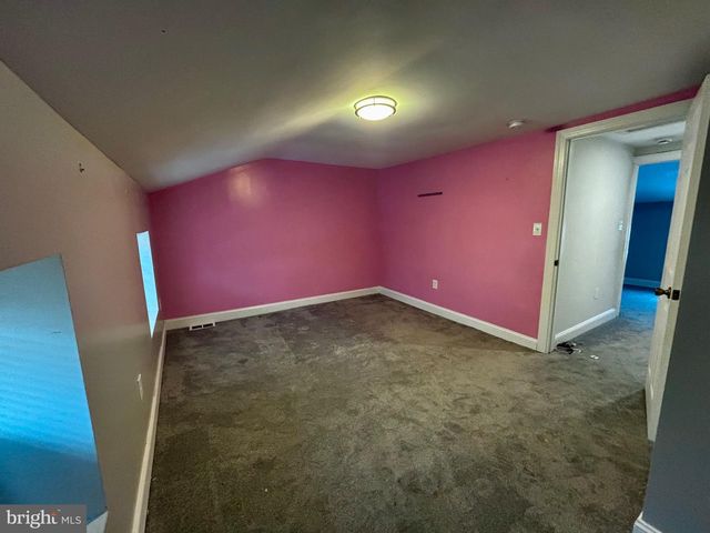 4 3RD ST, Brookhaven, PA 19015