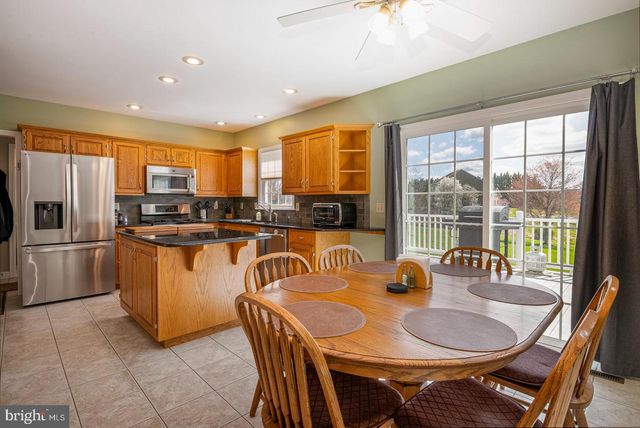 110 ORCHARD VIEW DR, Douglassville, PA 19518