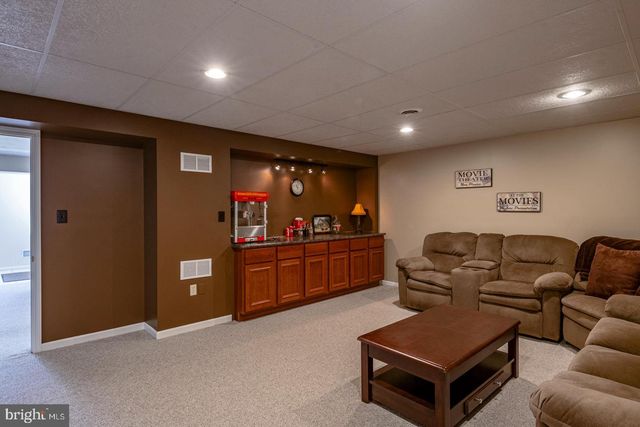 110 ORCHARD VIEW DR, Douglassville, PA 19518