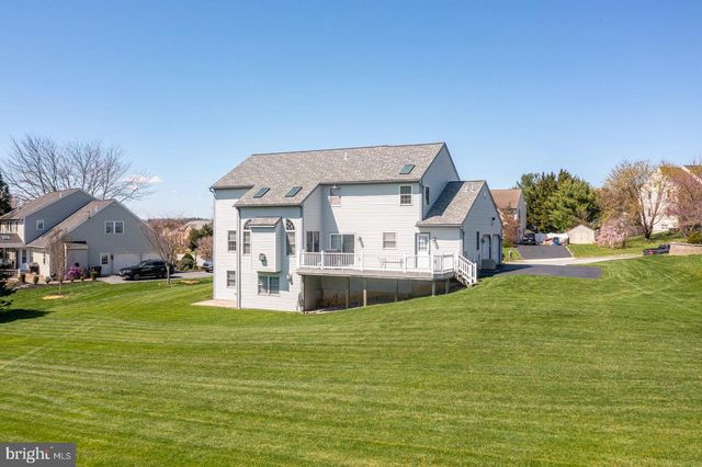 110 ORCHARD VIEW DR, Douglassville, PA 19518