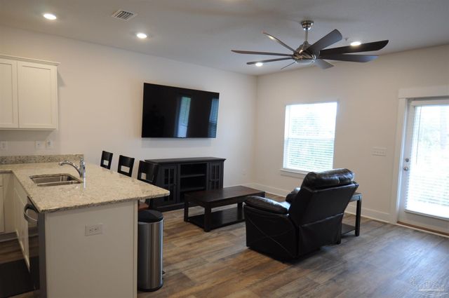 8908 Brigade Trl, Pensacola, FL 32534