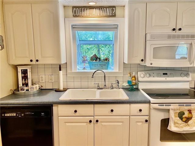 148 Pine Tree Path, Dallas, GA 30132